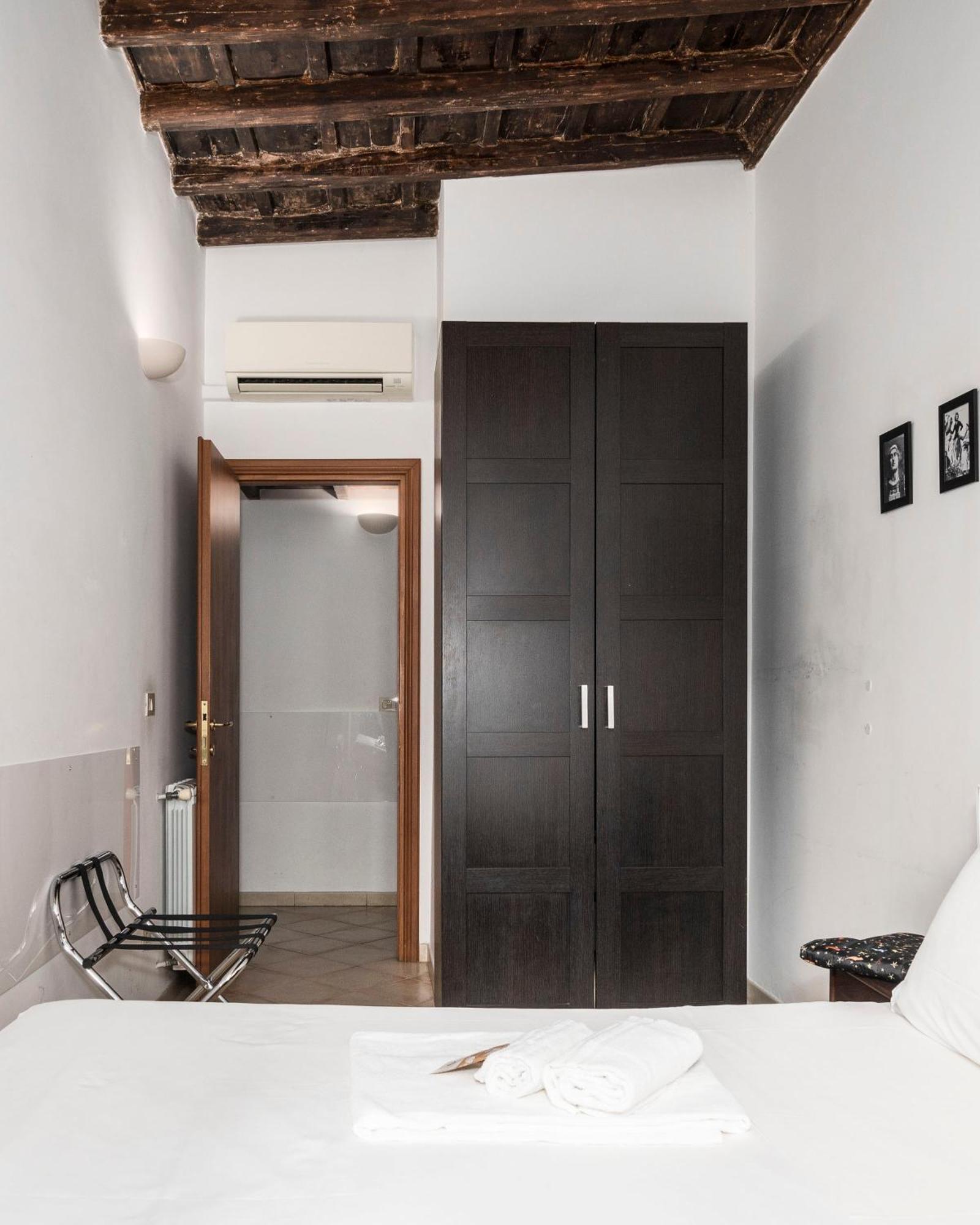 Suites Campo De' Fiori - Zen18-19-20 Rome Exterior photo